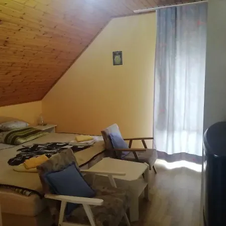 Petra Apartman Vendégház