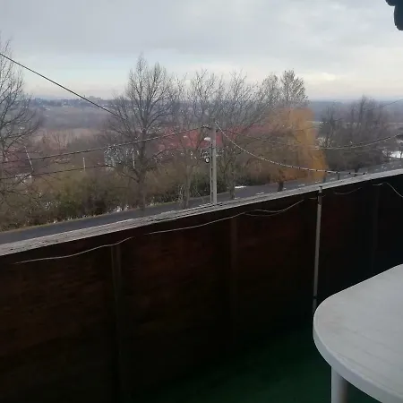 Petra Apartman Vendégház *